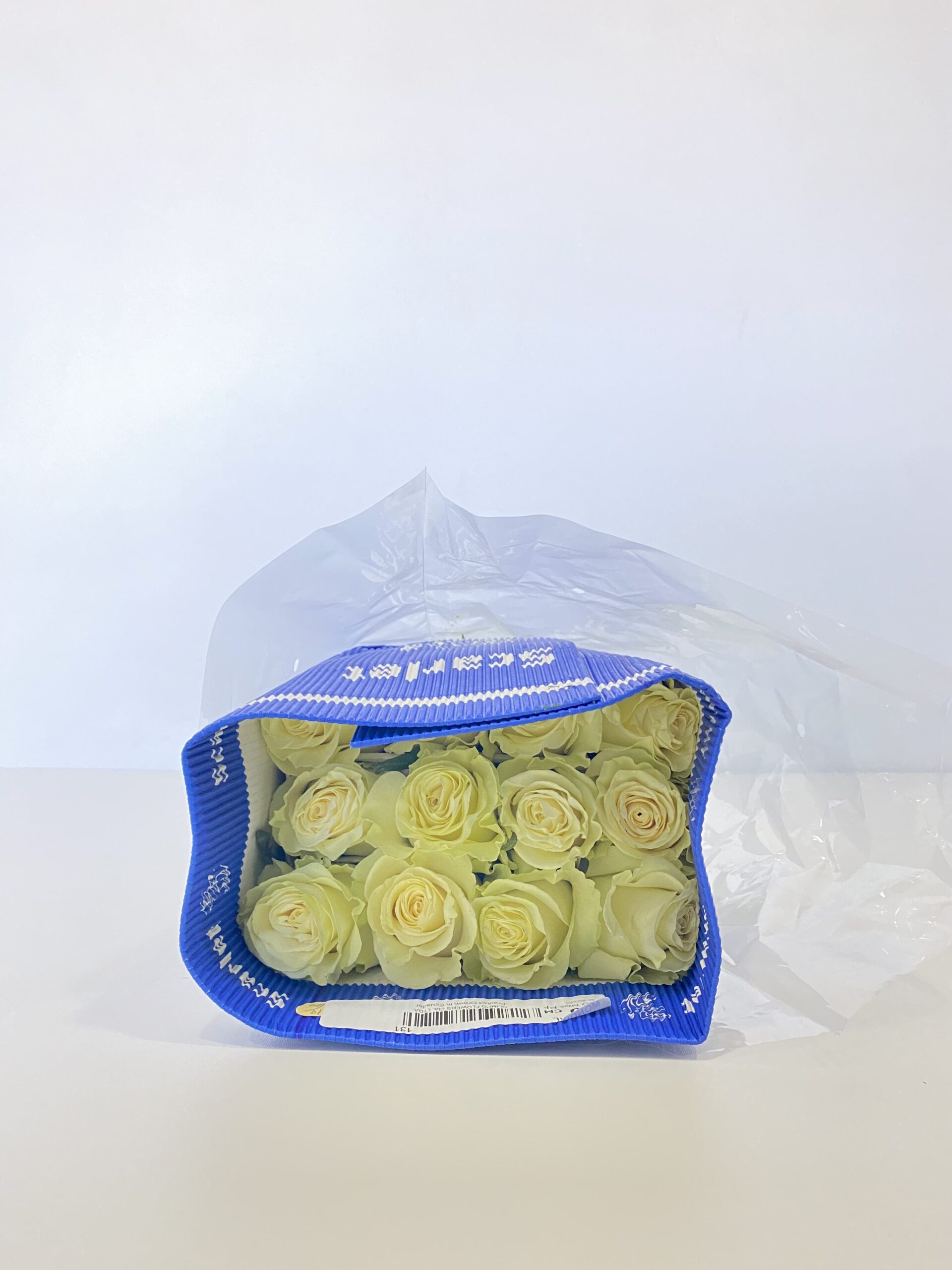 Paquete 25 Varas de rosas blancas. - Imagen 4