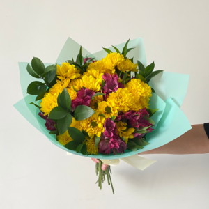 Ramo Leticia. Maule y alstroemerias en ramo.