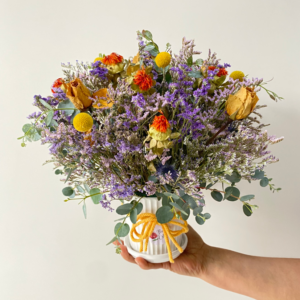 Arreglo Francisca. Flores secas en arreglo.