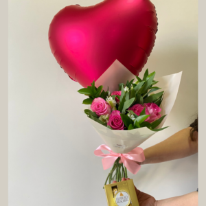 Ramo Naria Rosado +globo corazón+ ferrero 4.