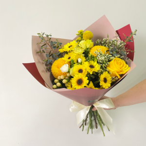 Ramo del día Amarillo. Mix flores de estación.